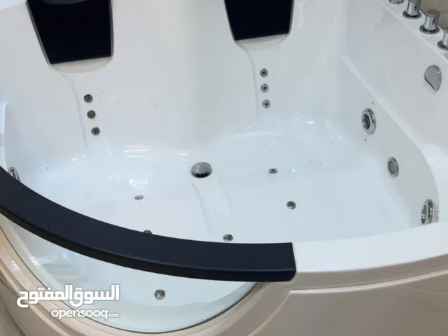 جاكوزي فاخر للاسترخاء