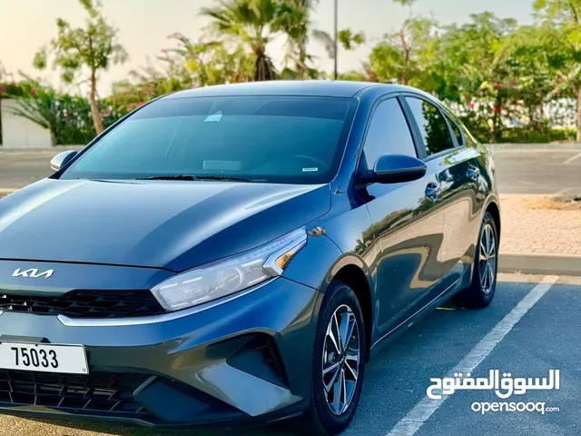 Sedan Kia in Dubai