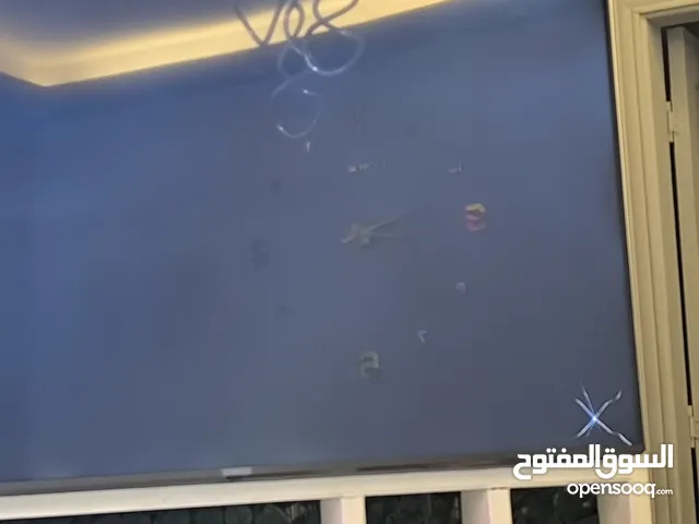 شاشه lG مكسوره