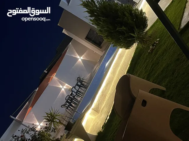 3 Bedrooms Chalet for Rent in Tripoli Al-Baesh