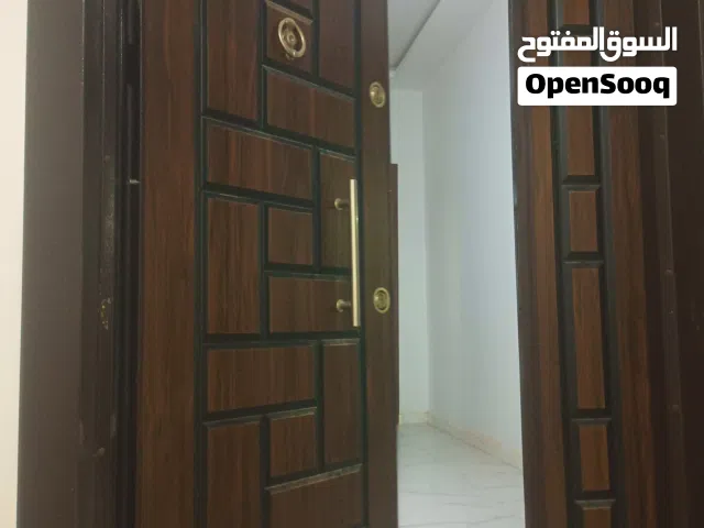 شقة للإجار في السراج بالقرب من صالة فيرمونت