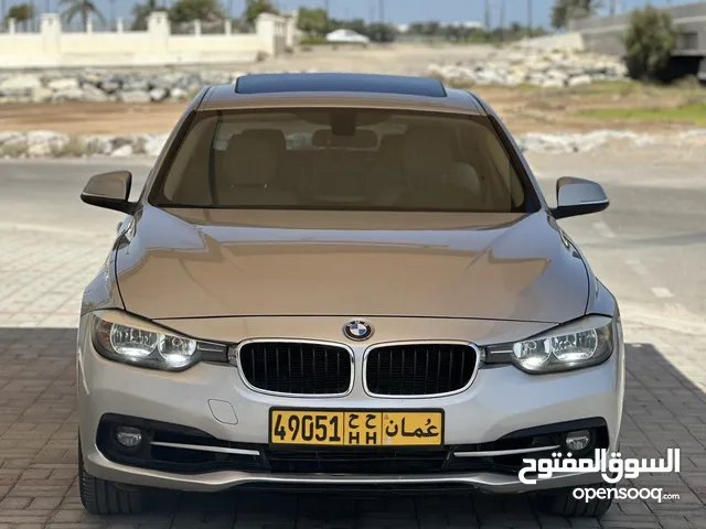 BMW 320 بدون حوادث نظيفه جدا
