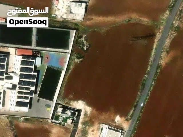 ارض مميزة للبيع في منطقة مميزة في البنيات تنظيم سكن خاص