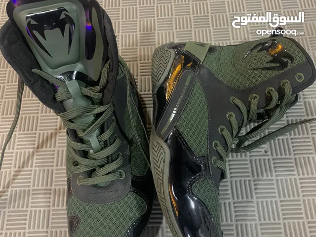 Boxing shoes
