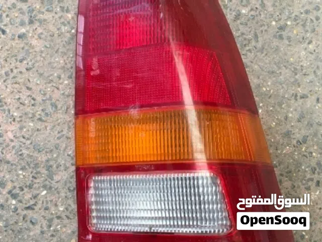 أبحث عن زوج أضواء خلفية لسيارة Opel Kadett E / Daewoo Racer 1991