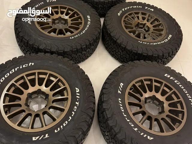 للبيع 5 رنقات برايد اصليات ( 6 براغي ) مع تواير بي اف كودرج نص حجري