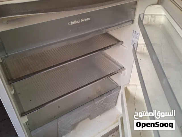 ثلاجة مستعملة