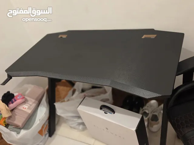 كرسي و طاوله قيمنق مستعمل