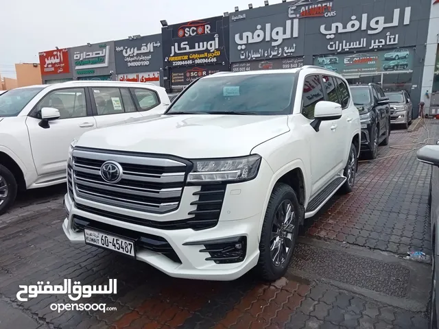 SUV Toyota in Mubarak Al-Kabeer