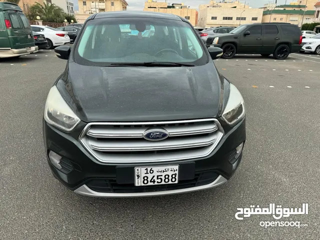 Ford Escape 2018 in Hawally