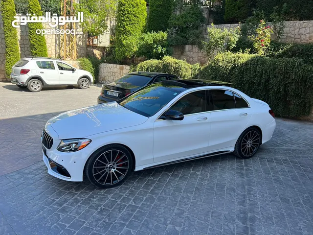 Mercedes Benz C300 , original AMG kit , low milage , excellent condition , serious buyer only