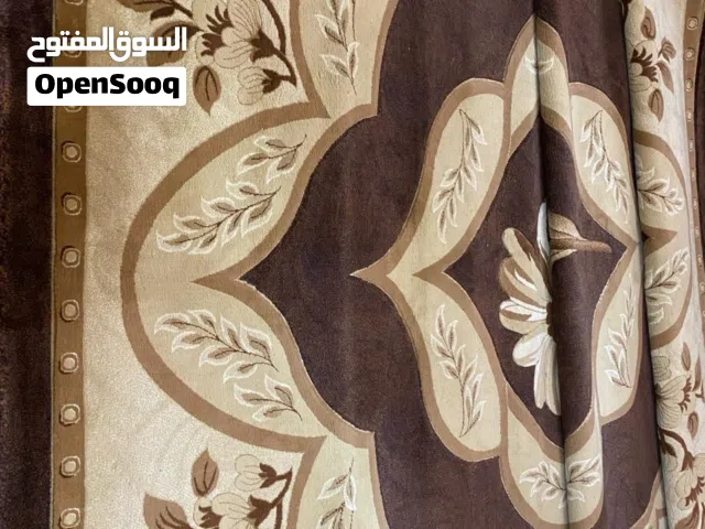 سجادة وكالة مستعملة بسيط جدا للبيع