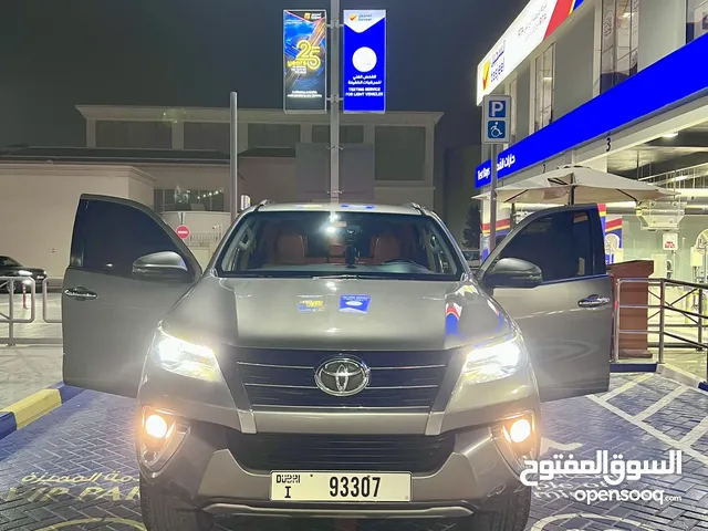 Toyota Fortuner 2020 / 4.0CC / GCC SPECS / VXR / TOYOTA SERVICE HISTORY