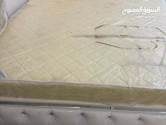 مفرش بحالة جيدة