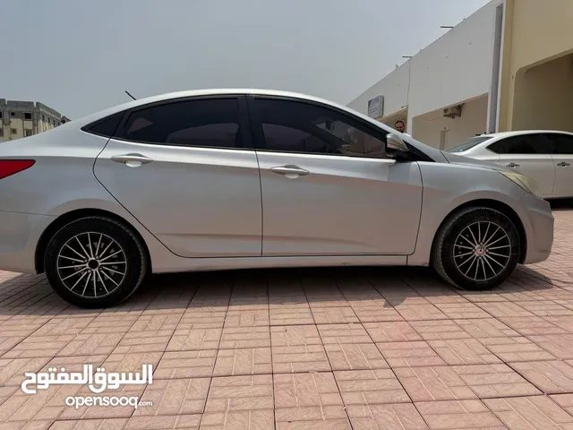 Hyundai accent