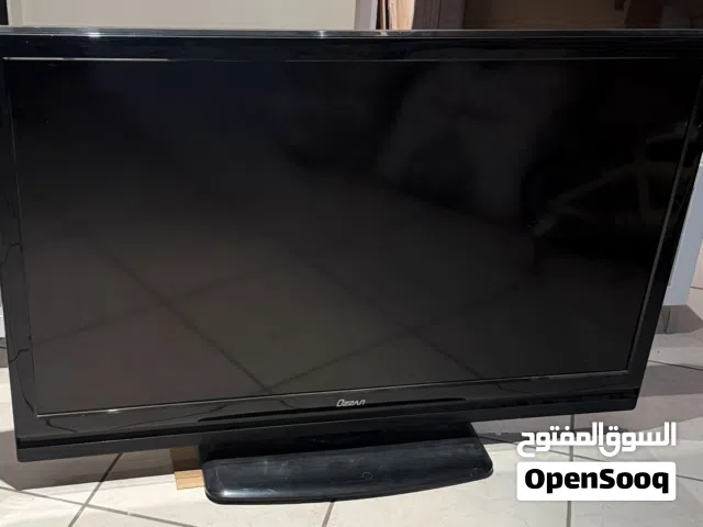 تلفزيون 55 بوصه lcd من الكترونيات الوزان شغال نظيف مع ريموت مع طاوله هديه