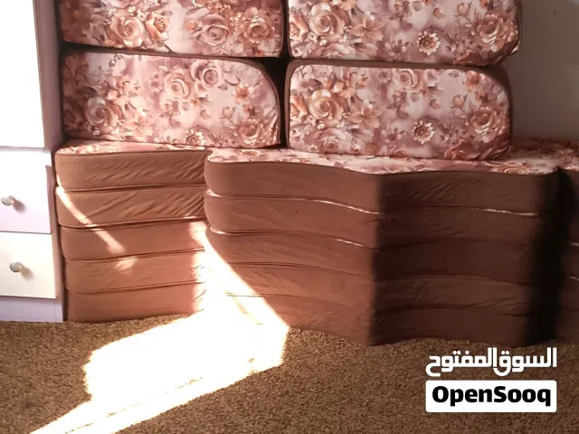 خمس فرشات زائد خمس مراكي