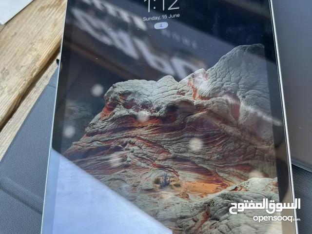 iPad 9 used like new