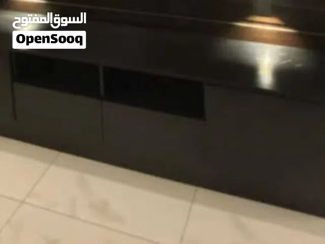 ديكور تحت الشاشه للبيع لون اسود