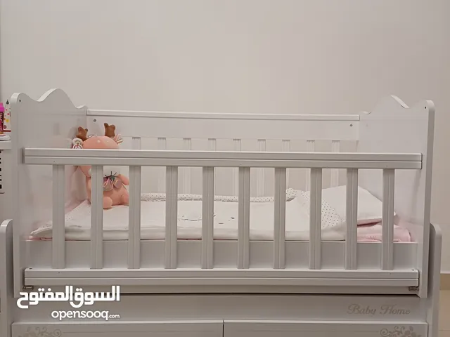 سرير اطفال
