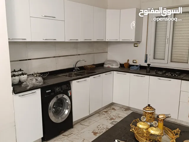 140 m2 3 Bedrooms Apartments for Sale in Tripoli Al-Sidra