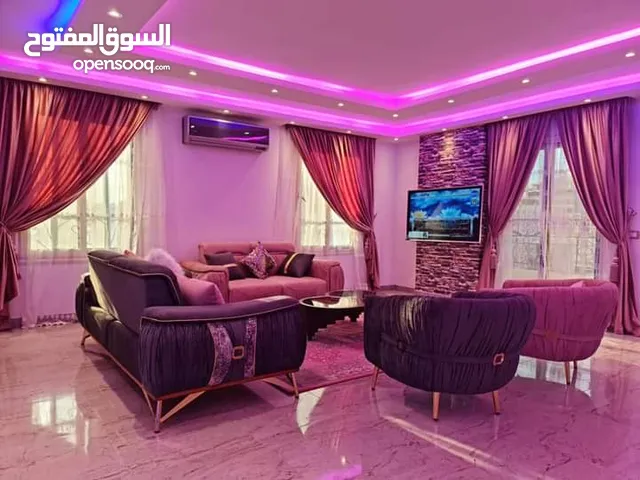 شقة مفروشة في الشيراتون ايجار يومي وشهري فندقية امان وهادية مكيفة شبابية وعائلات