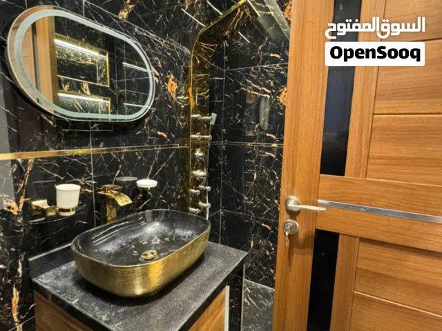 شقه للبيع في كمبوند زايد هايتس