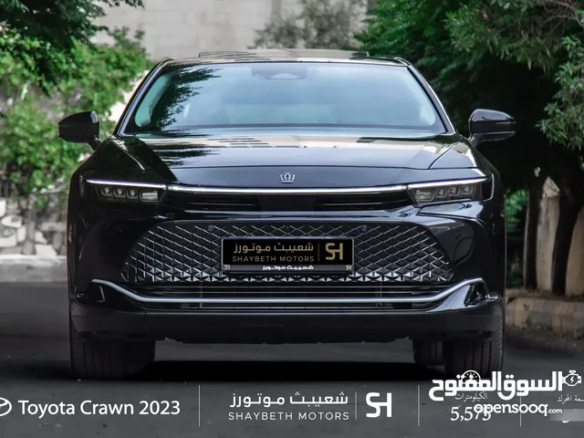 Toyota Crown hybrid 2023 premium