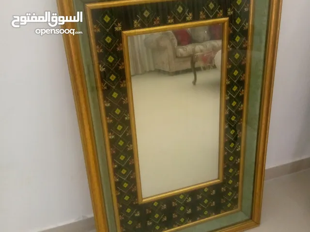 مراة مع اطار خشبي مع تطريز يدوي فلاحي 98 طول وعرض 64 سم