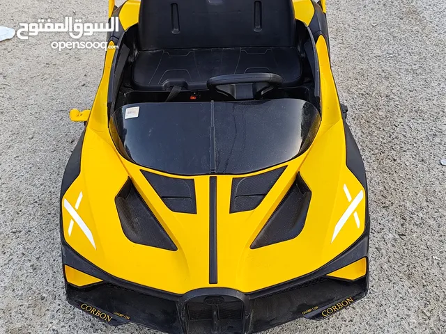 سياره اطفال نوع بوغاتي 6 محركات بطاريه جديده تعمل بشكل ممتاز