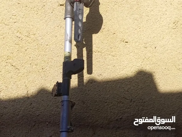 المنزل والحديقه