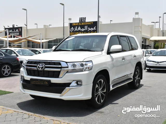 Toyota Land Cruiser 2008 upgraded to 2021 GCC Super Clean