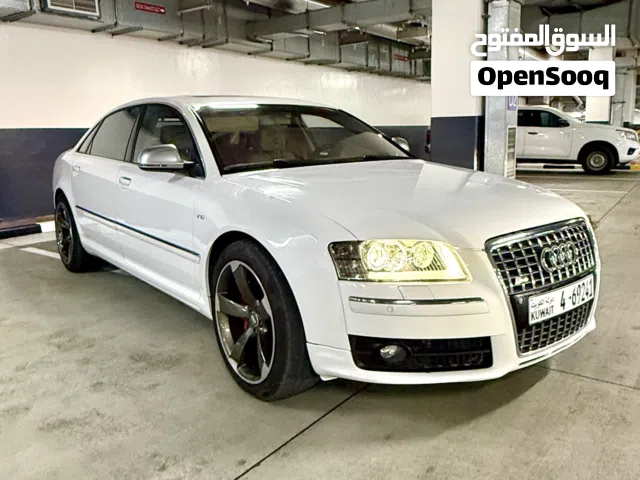 2010 أودي A8 S8