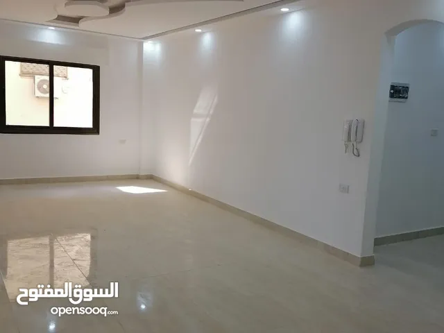 200 m2 5 Bedrooms Apartments for Sale in Zarqa Al Zarqa Al Jadeedeh