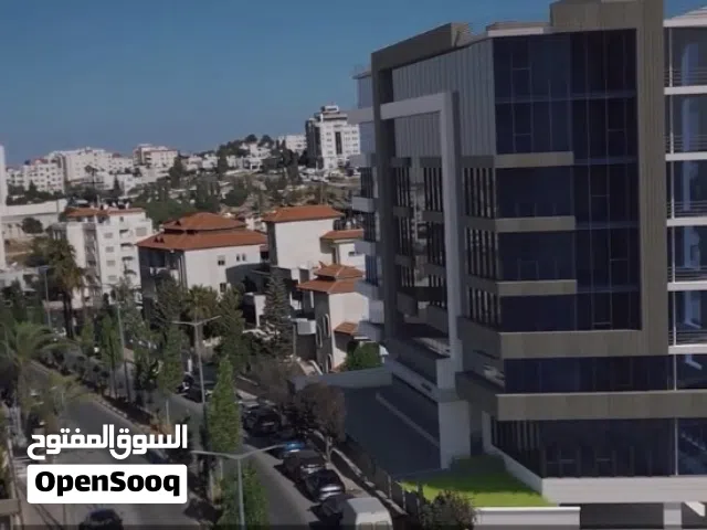 معرض تجاري بموقع مميز