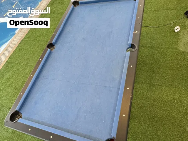 طاولة بليارد مستخدمة