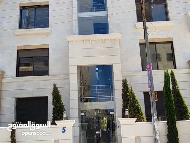 شقة طابقية في ديرغبار موقع هادئ وممتاز