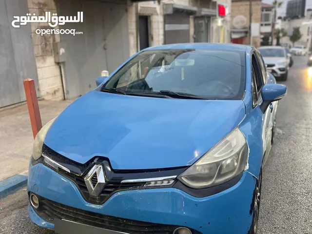Used Renault Clio in Ramallah and Al-Bireh