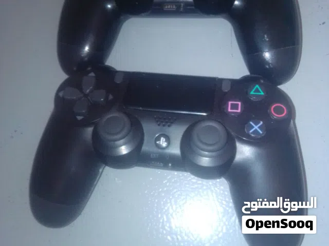 جهازين بلاي ستيشن 4 اصليين القيمه الماليه 30 ريال