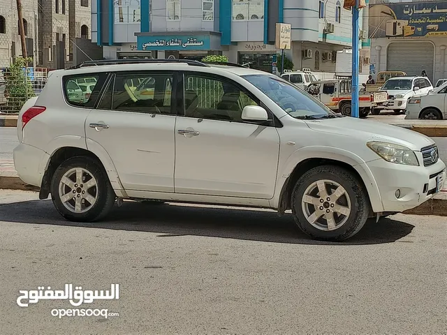 Used Toyota RAV 4 in Shabwah
