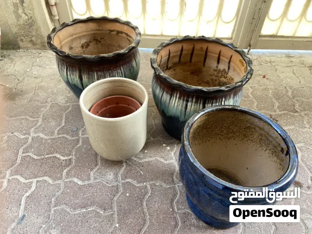 للبيع فازات 2 كبار 1 وسط 1 صغير