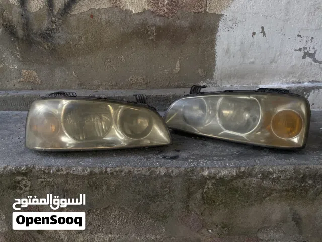 أضويه هيونداي xd 2005,2006 مستعمل بحاله وكاله البيع للجوزين