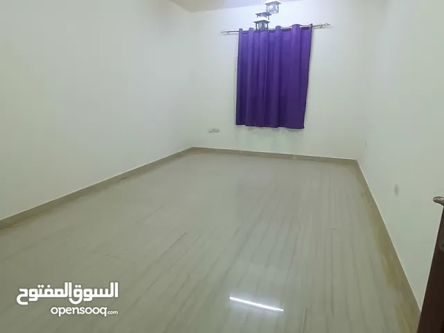 2 -غرفة  للشباب  في الخوض السابعه خلف مركز الصحي