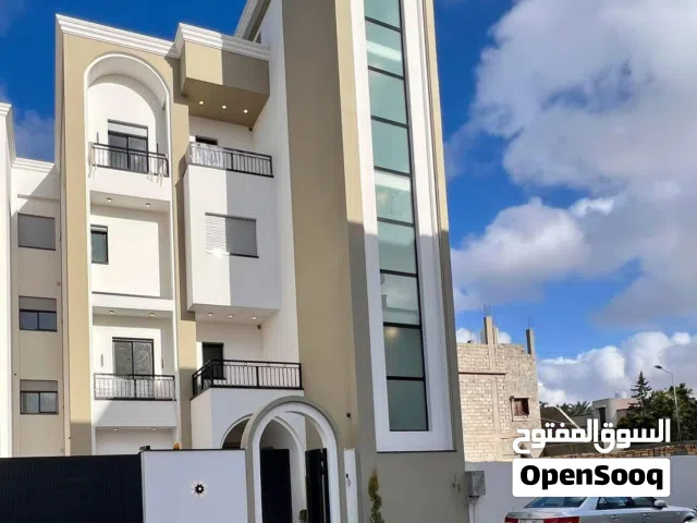 750 m2 More than 6 bedrooms Villa for Sale in Tripoli Souq Al-Juma'a