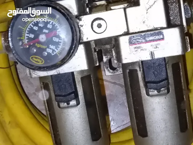 هلتي صغير مستعمل يعمل على الهواء قوي للتمديدات الكهربائية والموسرجي البيع مع عدتها كاملة