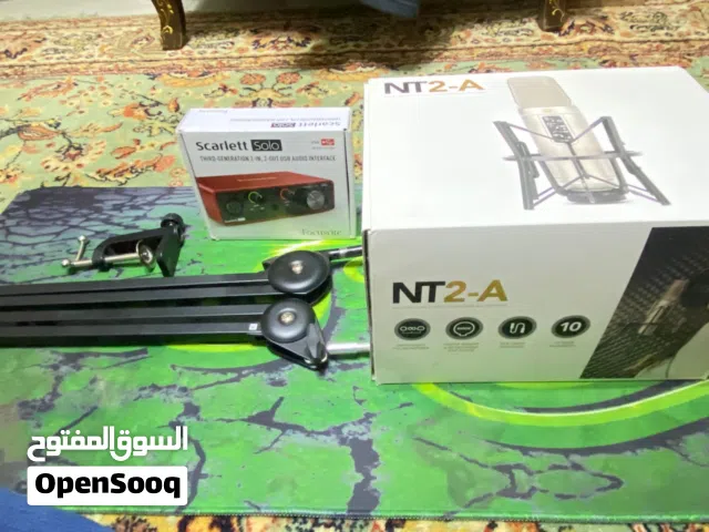 مايك RODE NT2A +  كرت صوت Focusrite Scarlett Solo  + استاند BOYA