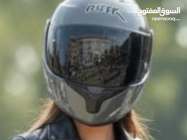 خوذة دراجة ناريه ( فك متحرك ) جودة عاليه وسعر حررررق 35 دينار
