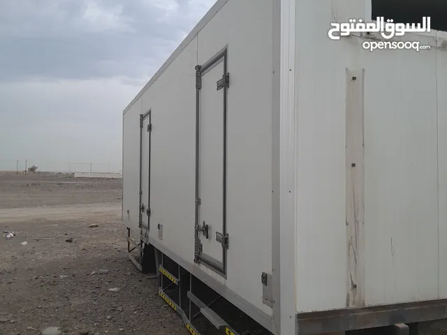 مكاين تبريد ترموكنج وكاريرمع صنايق برادات مختلفة الاحجام مع التركيب والضمان