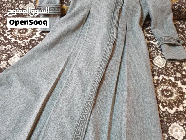 جكيت مقاسه 42  بلبس لحد وزن 73