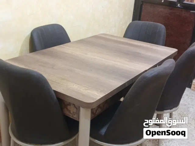 ميز طعام 6 اشخاص